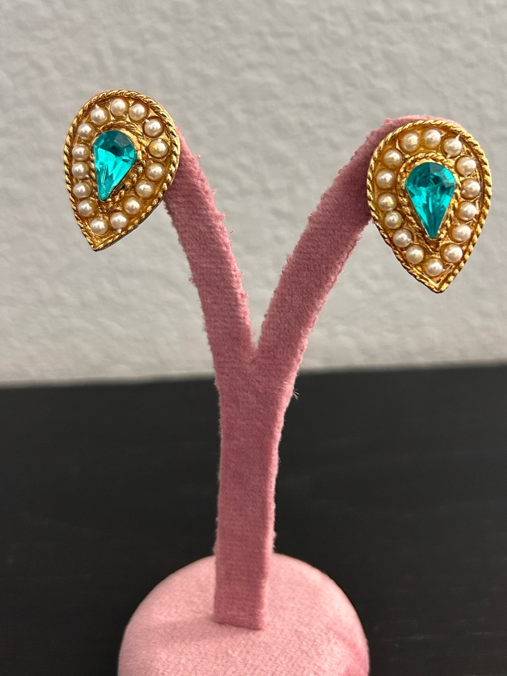 Gold-tone Teardrop Faux Pearl Earrings with Vibrant Teal Crystal Stone Vintage!